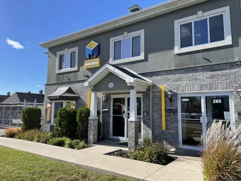Montreal Mini-Storage - Laval Vimont